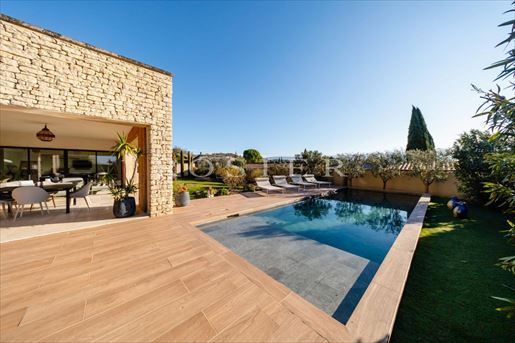 Maison 245 m² · à Gordes · 245 m² · 1 590 000 €