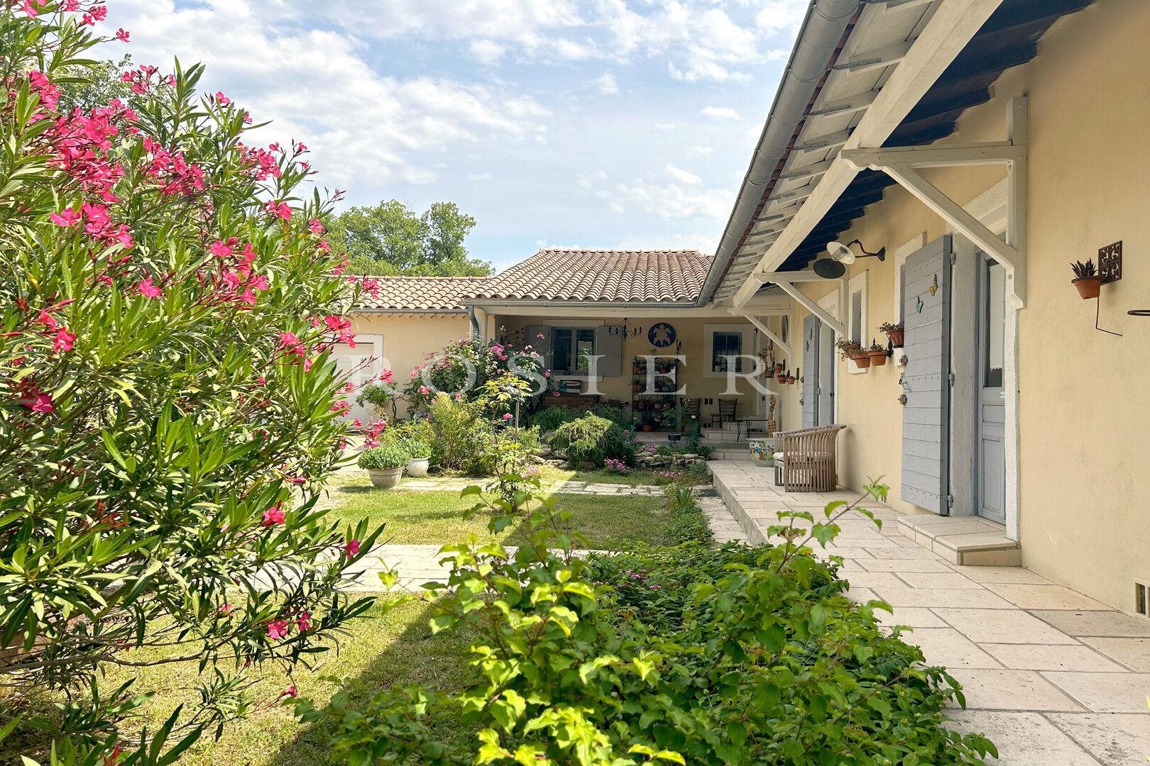 Maison à vendre, 320m², Venasque