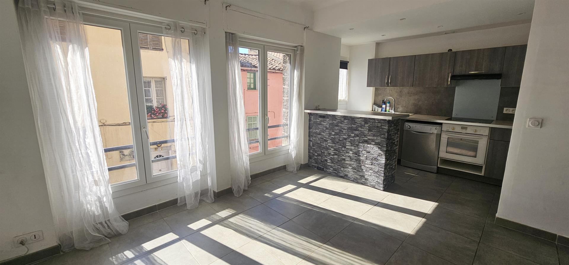 Appartement à vendre, 62m², Bagnols-en-Forêt