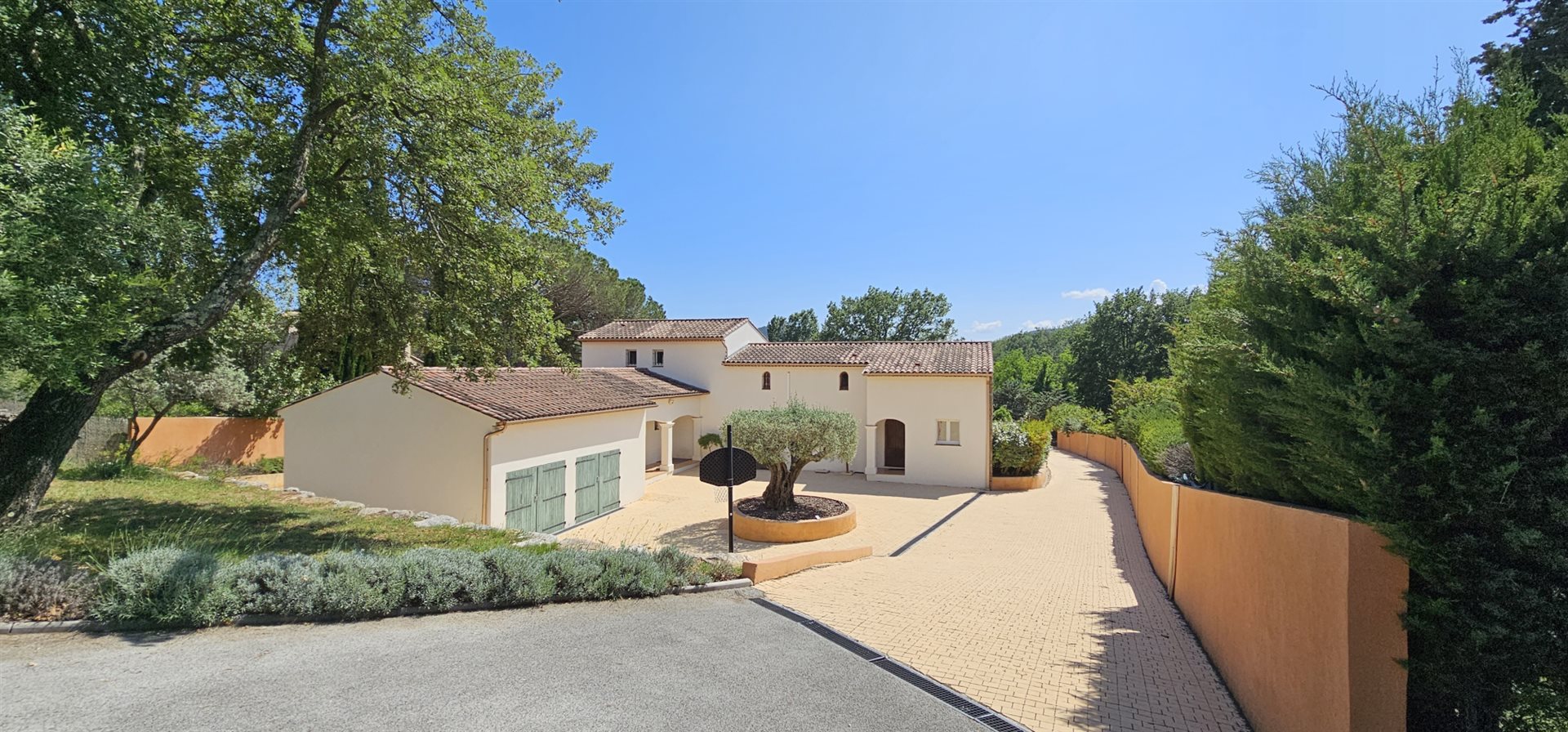 Maison à vendre, 200m², Bagnols-en-Forêt