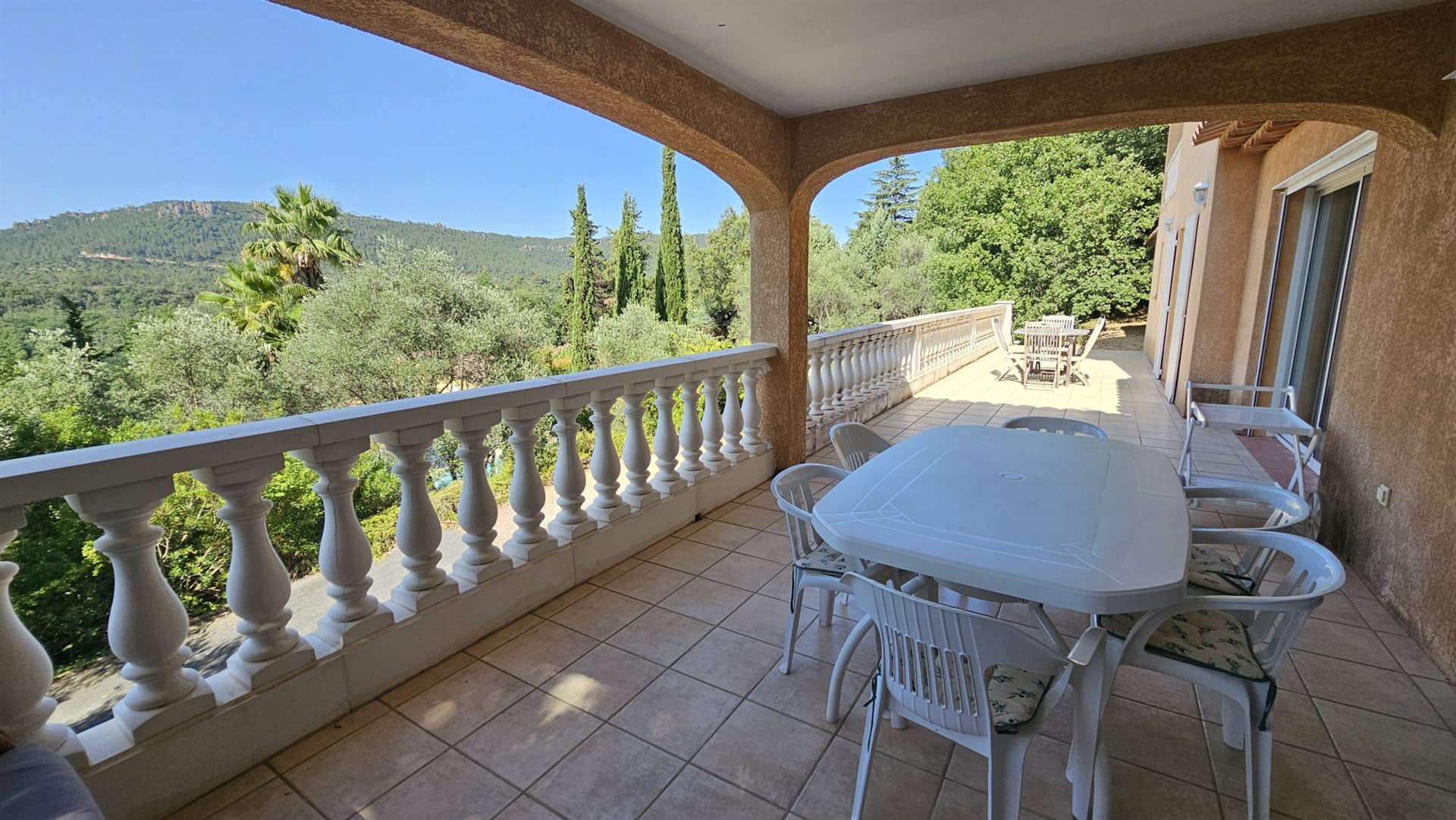 Maison à vendre, 162m², Bagnols-en-Forêt