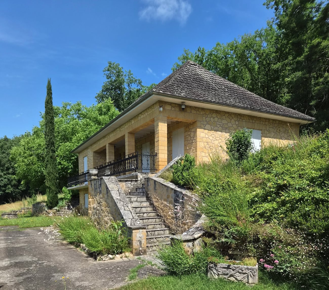 6 pièces 144 m² · à Beaumontois en Périgord · 144 m² · 409 000 €