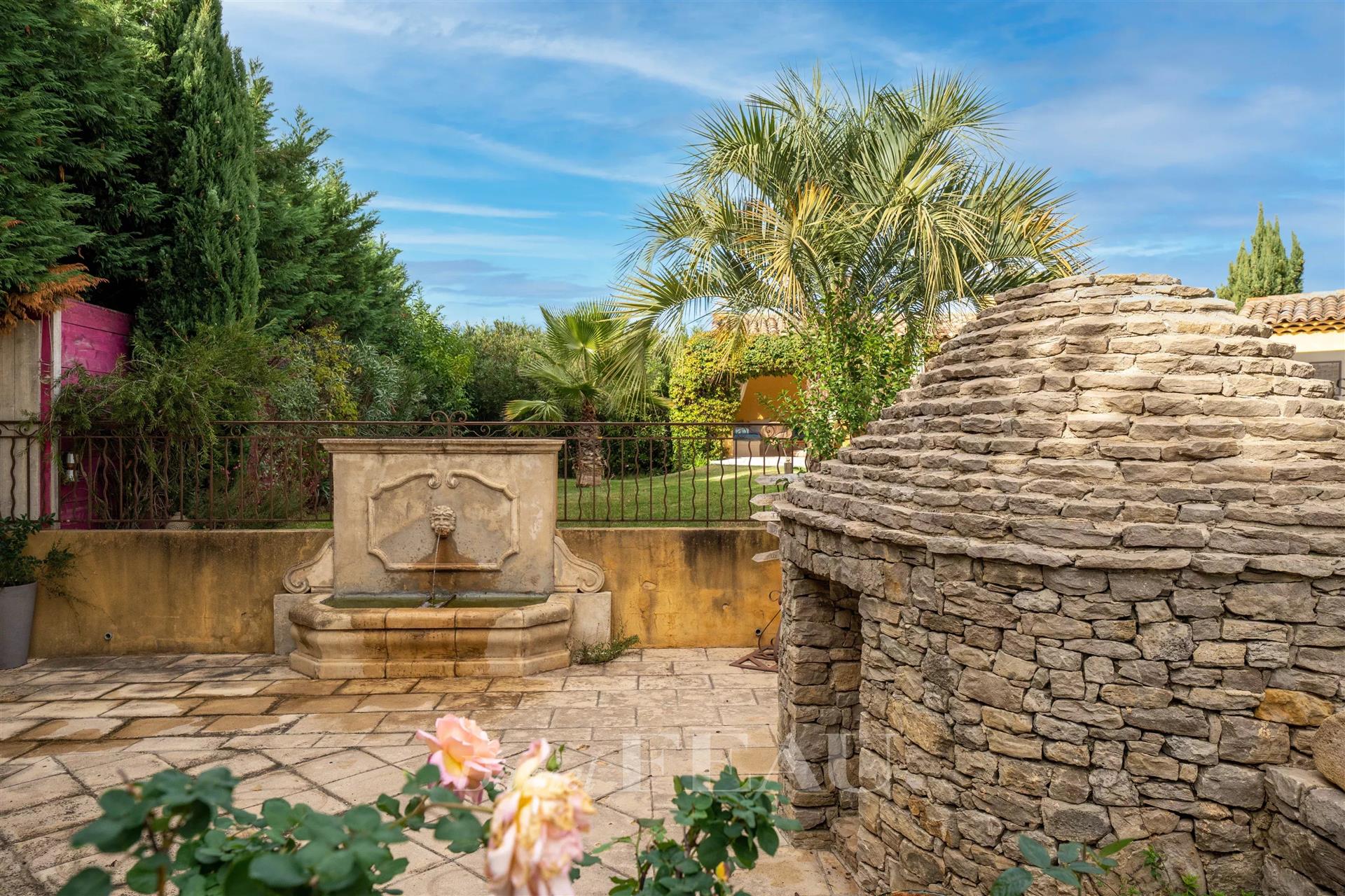 Maison à vendre, 180m², Trets