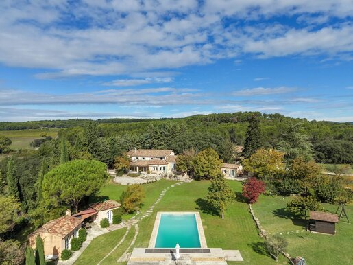 Maison 19 pièces 470 m² · à Venelles · 470 m² · 1 950 000 €