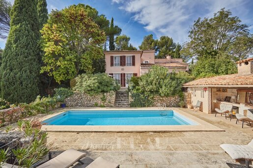 Maison 10 pièces 300 m² · à Aix-en-Provence · 300 m² · 2 495 000 €