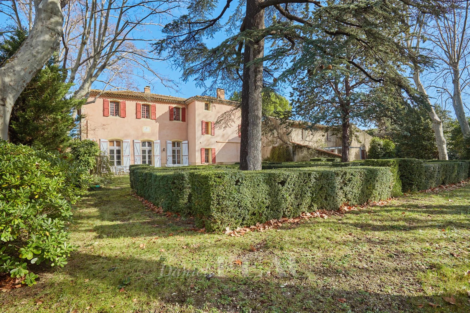 Maison à vendre, 870m², Aix-en-Provence