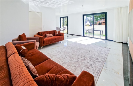 Maison 4 pièces 100 m² · à Saint-Etienne-de-Montluc · 100 m² · 300 000 €