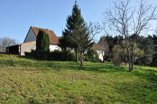 Maison 8 pièces 138 m² · à Lapalisse · 138 m² · 107 000 €