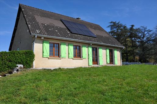 Maison 7 pièces 159 m² · à Lapalisse · 159 m² · 210 000 €