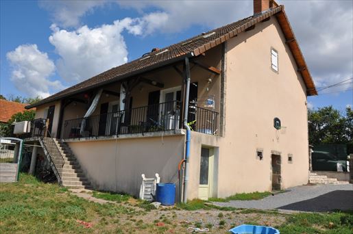 Maison 6 pièces 164 m² · à Chavroches · 164 m² · 189 900 €