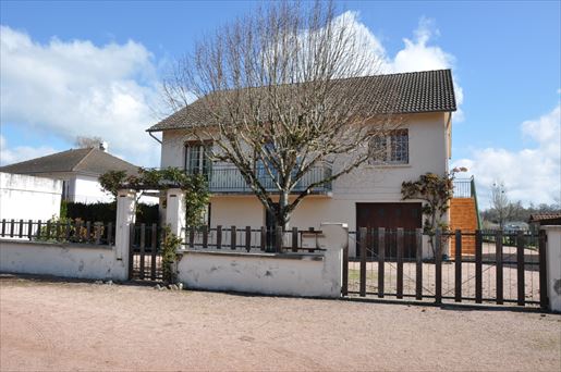 Maison 5 pièces 92 m² · à Lapalisse · 92 m² · 157 500 €