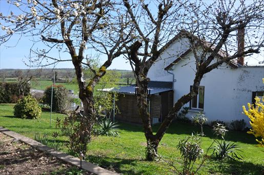 Maison 7 pièces 163 m² · à Jaligny-sur-Besbre · 163 m² · 168 000 €