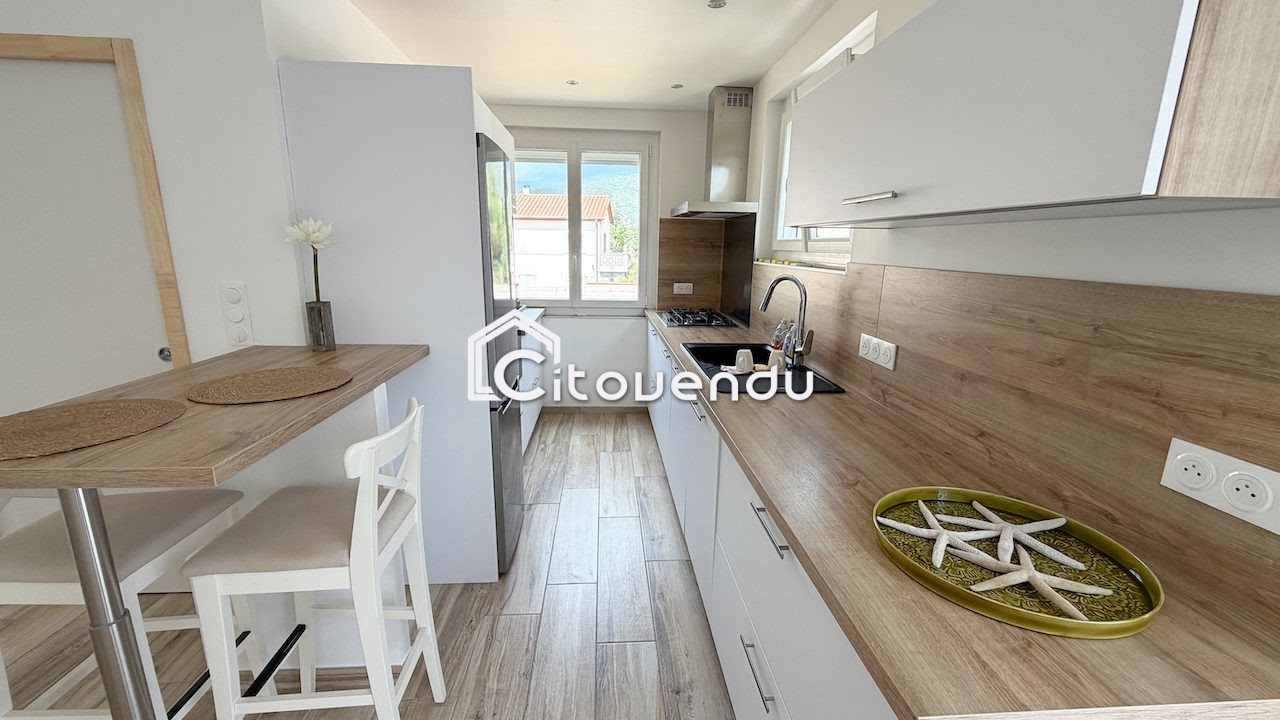 Maison à vendre, 91m², Reynès