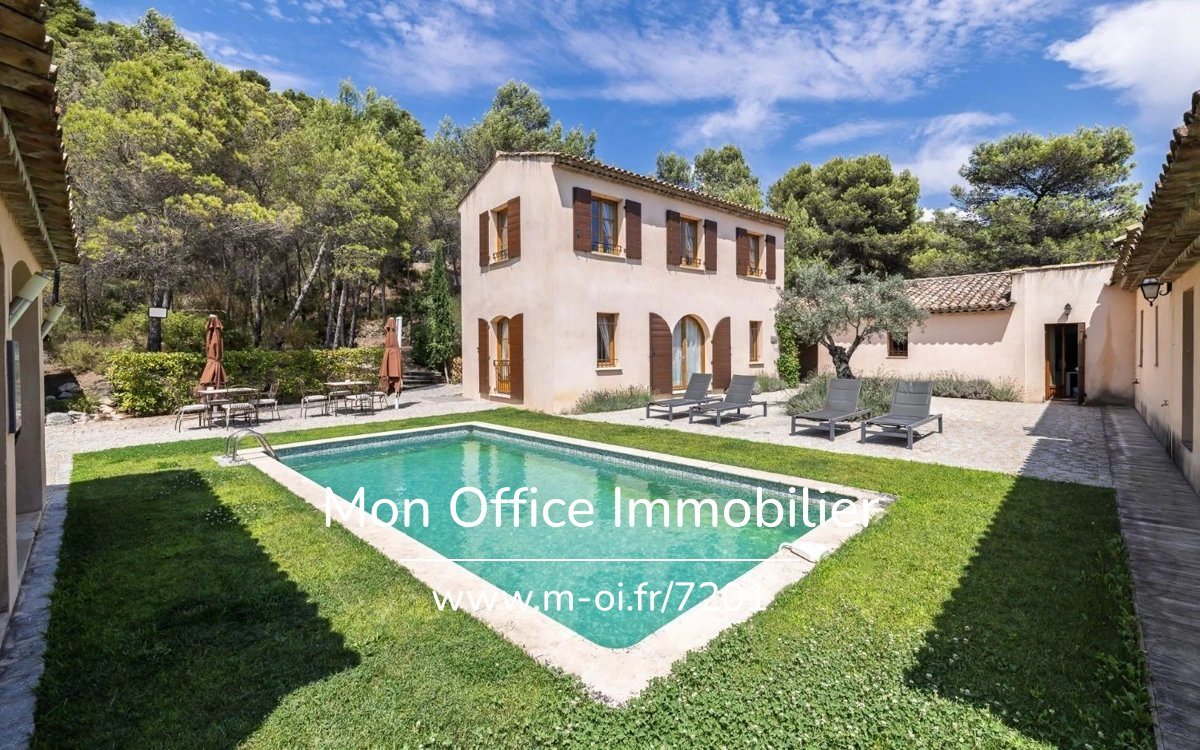 Maison à vendre, 760m², Saint-Marc-Jaumegarde