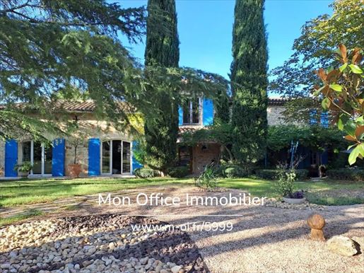 Maison 10 pièces 290 m² · à Jouques · 290 m² · 1 350 000 €
