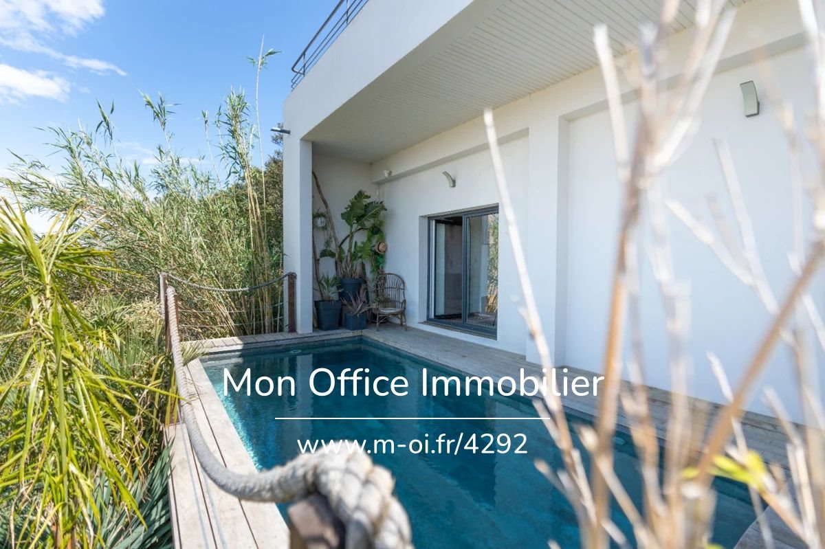 Maison à vendre, 216m², Saint-Raphaël
