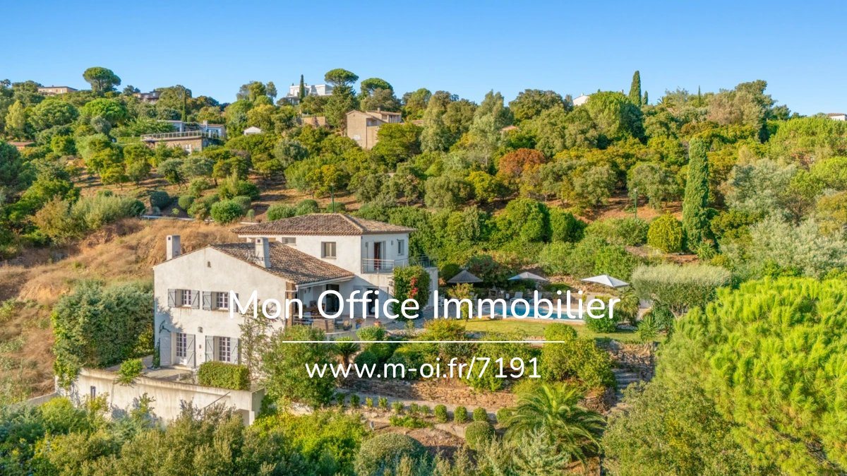 Maison à vendre, 222m², Cavalaire-sur-Mer