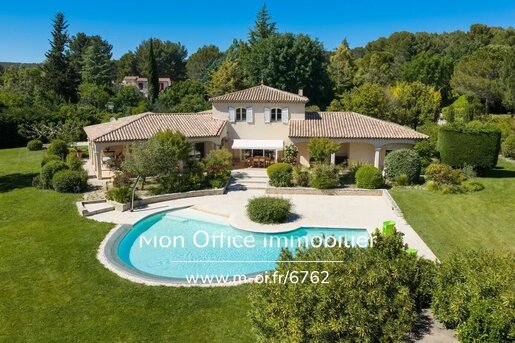Maison 6 pièces 290 m² · à Venelles · 290 m² · 1 870 000 €