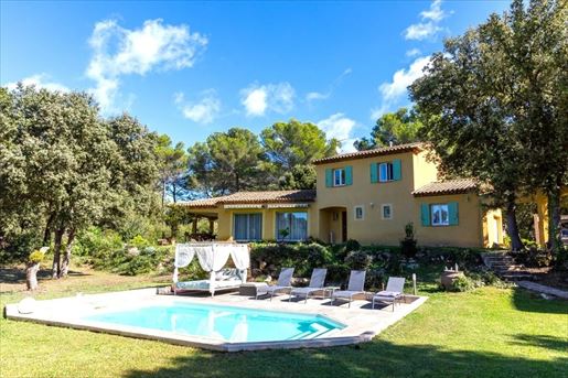 Maison 8 pièces 220 m² · à Rognes · 220 m² · 1 200 000 €