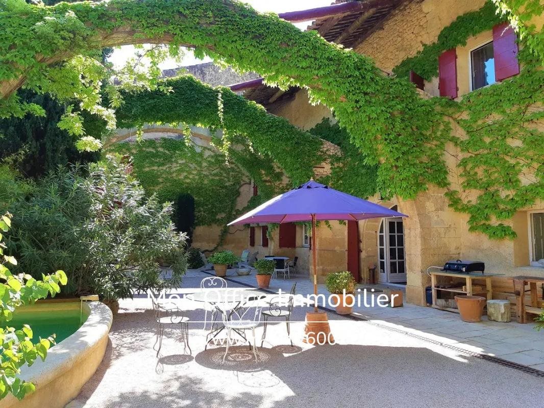 Maison à vendre, 350m², Rognes