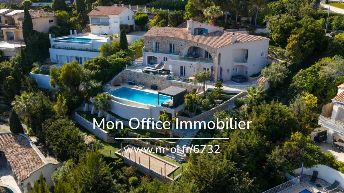 Maison à vendre, 254m², Roquebrune-sur-Argens