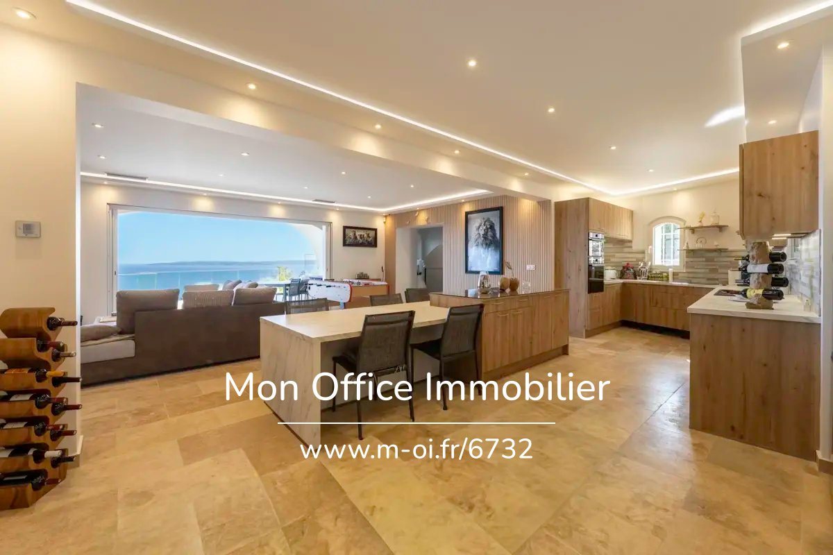 Maison à vendre, 254m², Roquebrune-sur-Argens