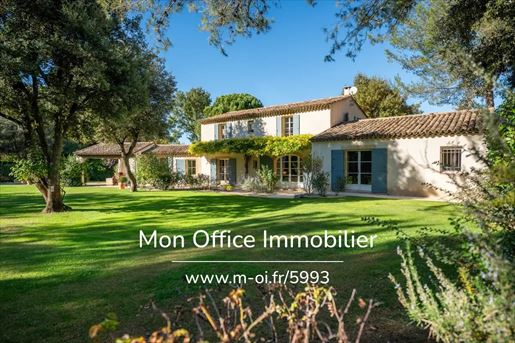 Maison 9 pièces 250 m² · à Aix-en-Provence · 250 m² · 1 685 000 €