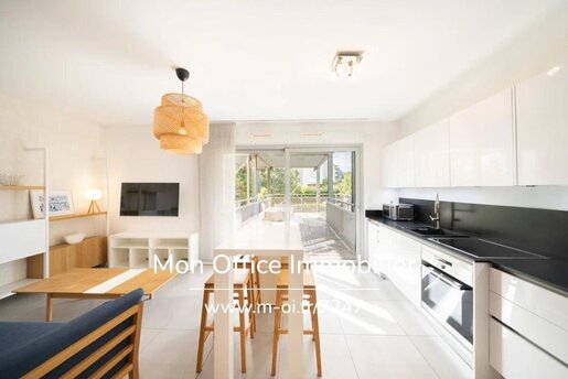 Advert pic 0