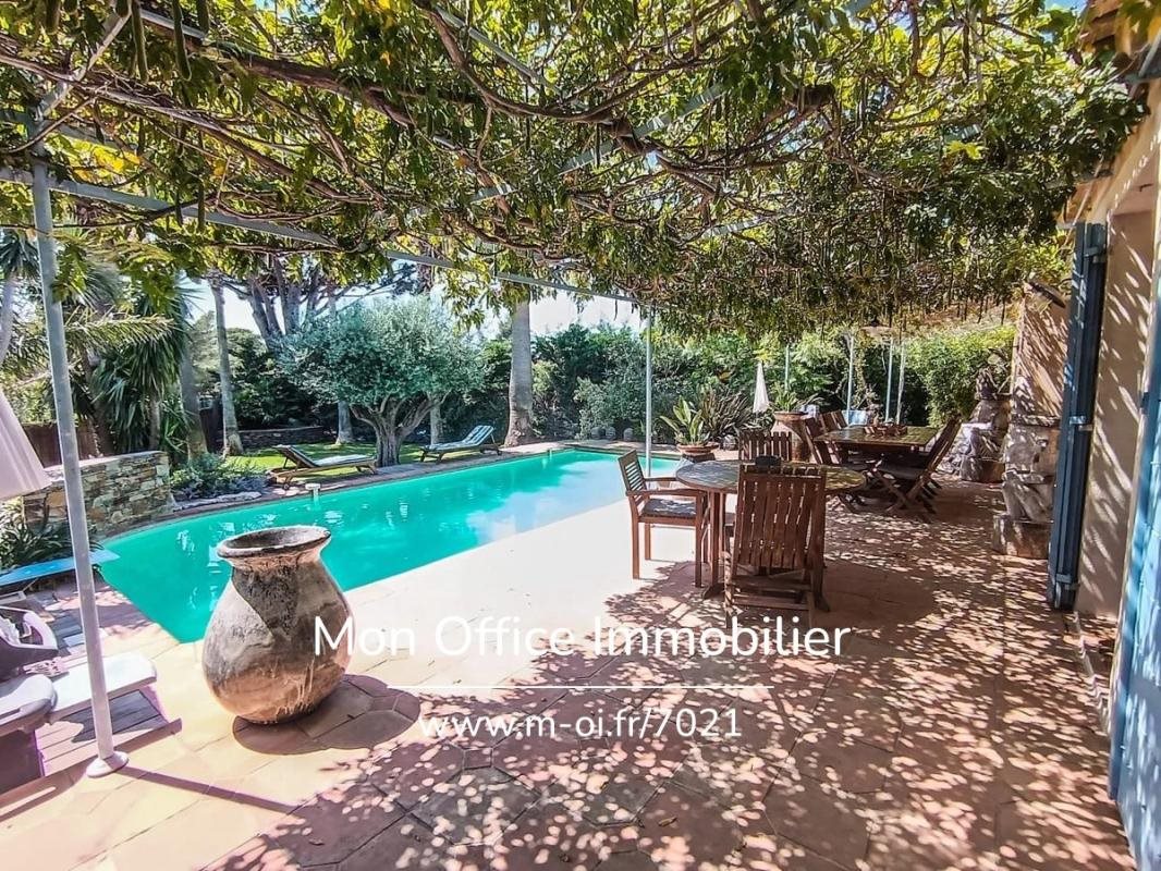Maison à vendre, 168m², Grimaud
