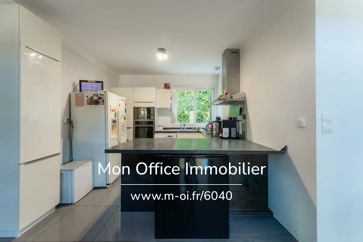 Maison à vendre, 166m², Mimet