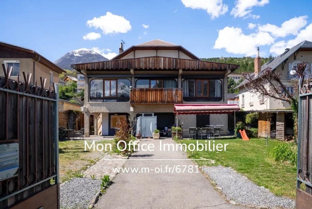 Maison à vendre, 400m², Embrun
