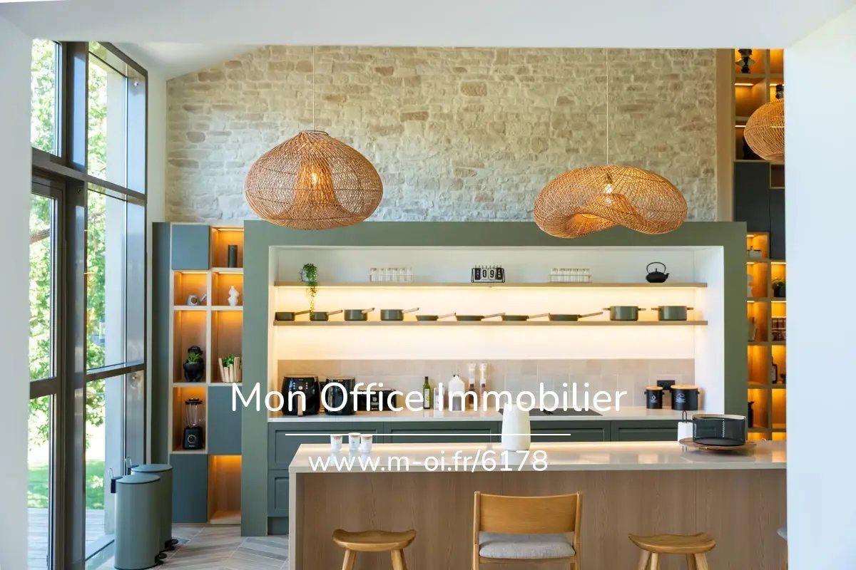 Maison à vendre, 555m², Trets