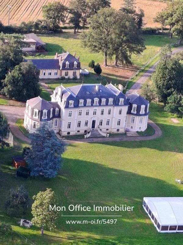 Maison à vendre, 1389m², Chazemais