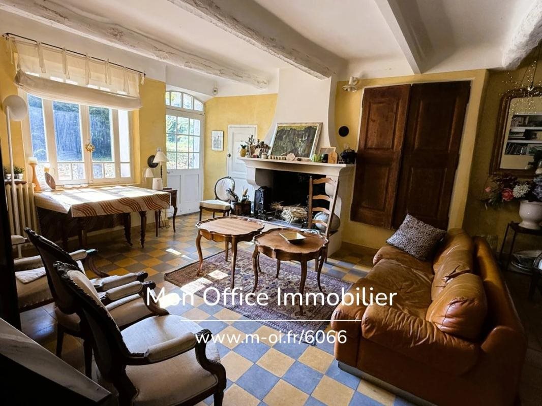 Maison à vendre, 390m², La Tour-d'Aigues