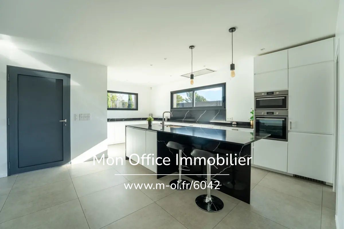 Maison à vendre, 170m², Eguilles