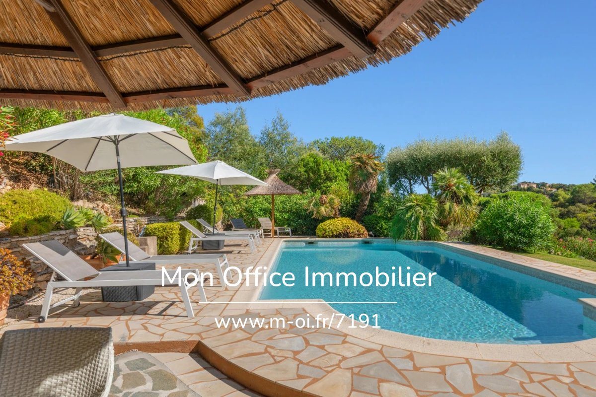 Maison à vendre, 222m², Cavalaire-sur-Mer
