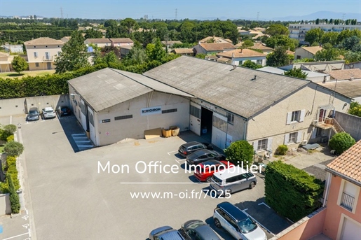 Local commercial 7 pièces 1000 m² · à Rognonas · 1 000 m² · 698 000 €
