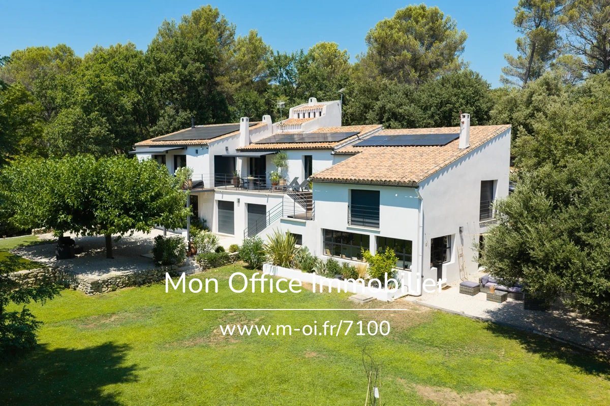 Maison à vendre, 280m², Rognes