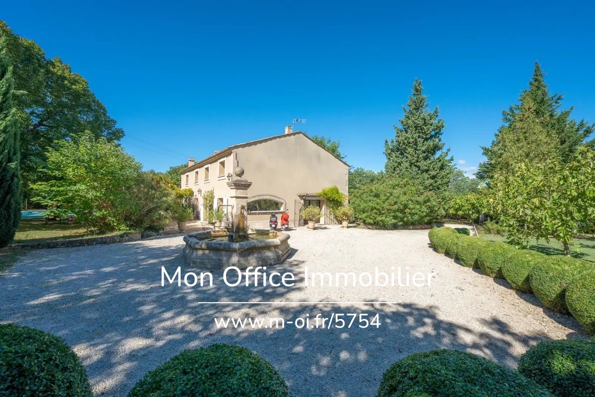 Maison à vendre, 300m², Lamanon