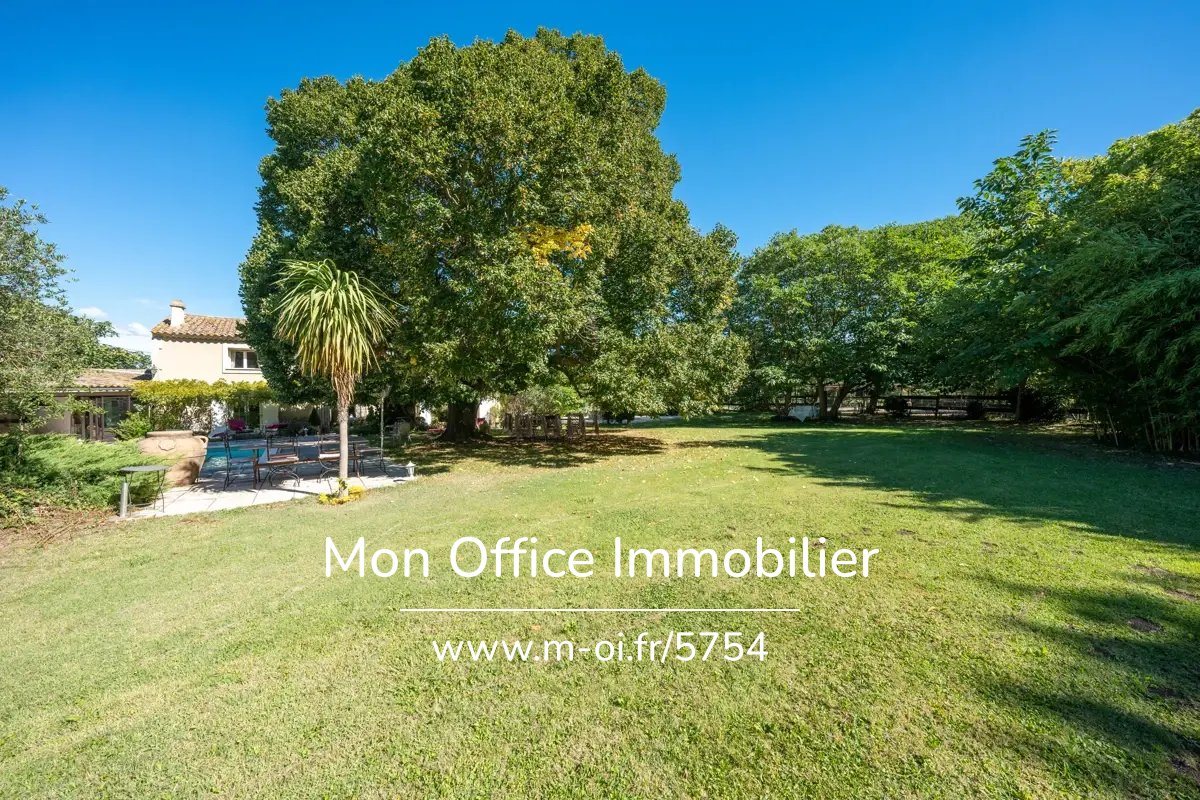 Maison à vendre, 300m², Lamanon