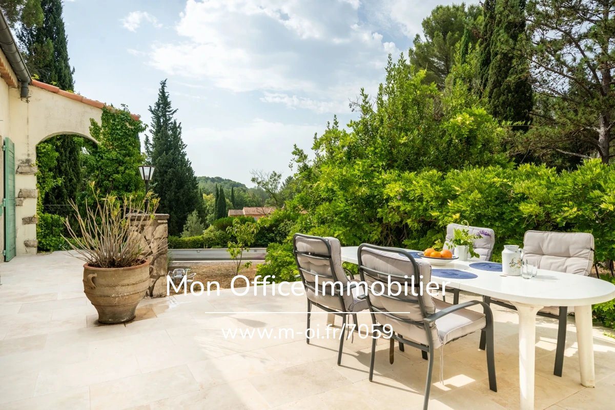 Maison à vendre, 212m², Eguilles