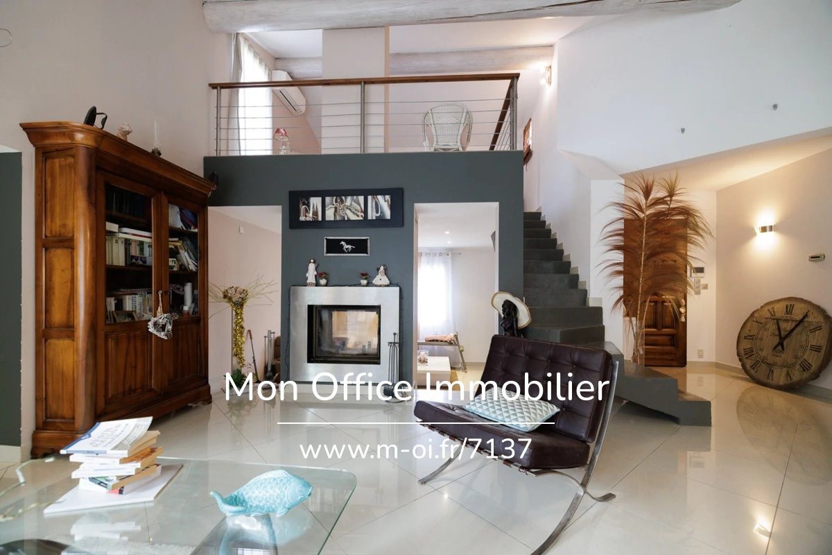 Maison à vendre, 220m², Simiane-Collongue