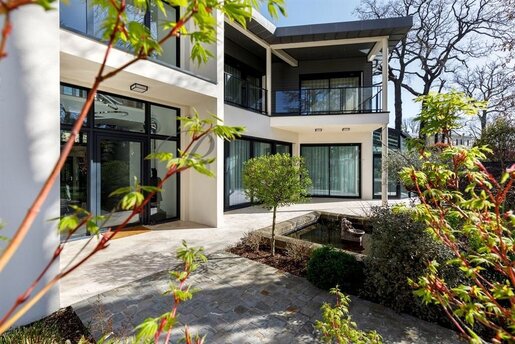 Maison 7 pièces 350 m² · à Vaucresson · 350 m² · 4 200 000 €