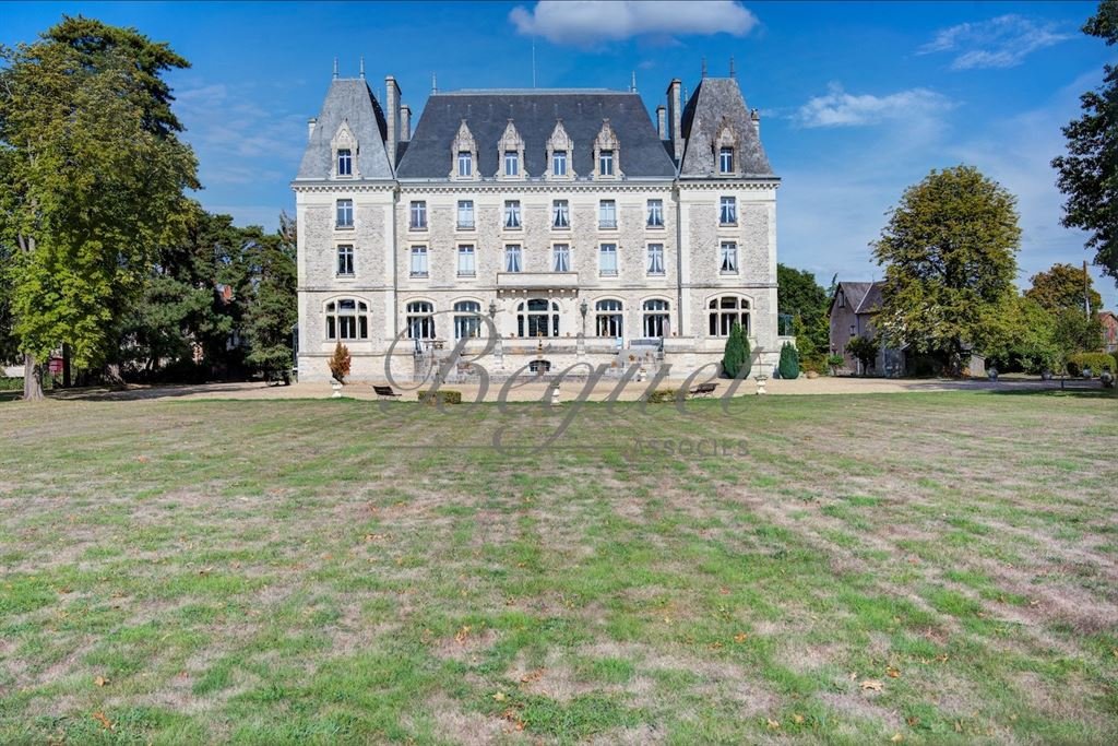 Maison à vendre, 1060m², Azay-le-Rideau