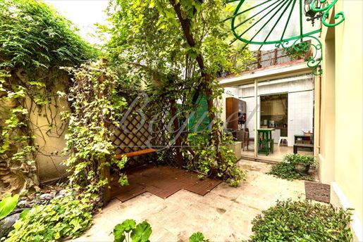 Maison 6 pièces 148 m² · à Paris 15ème · 148 m² · 1 596 000 €