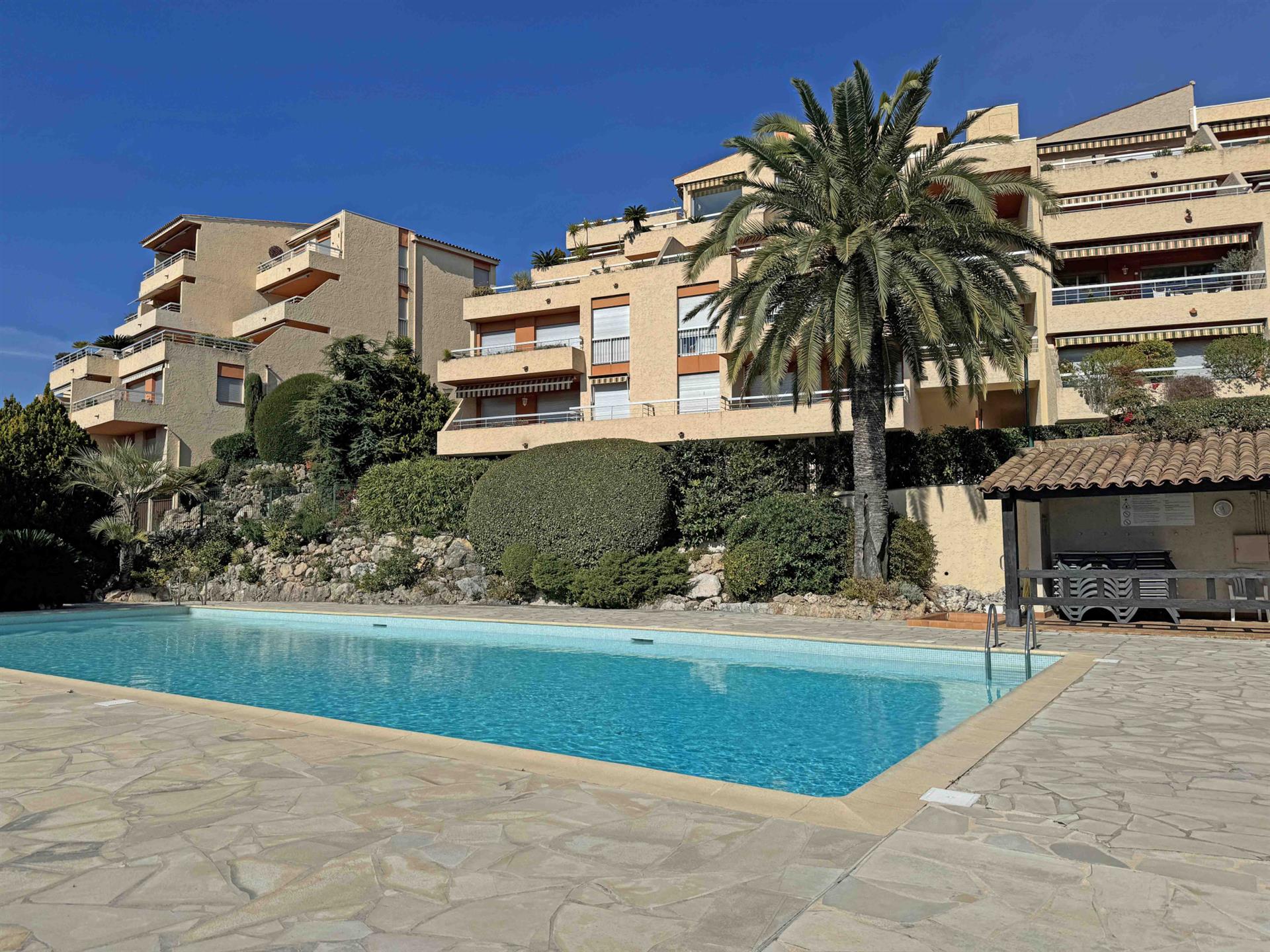 Appartement à vendre, 92m², Vence