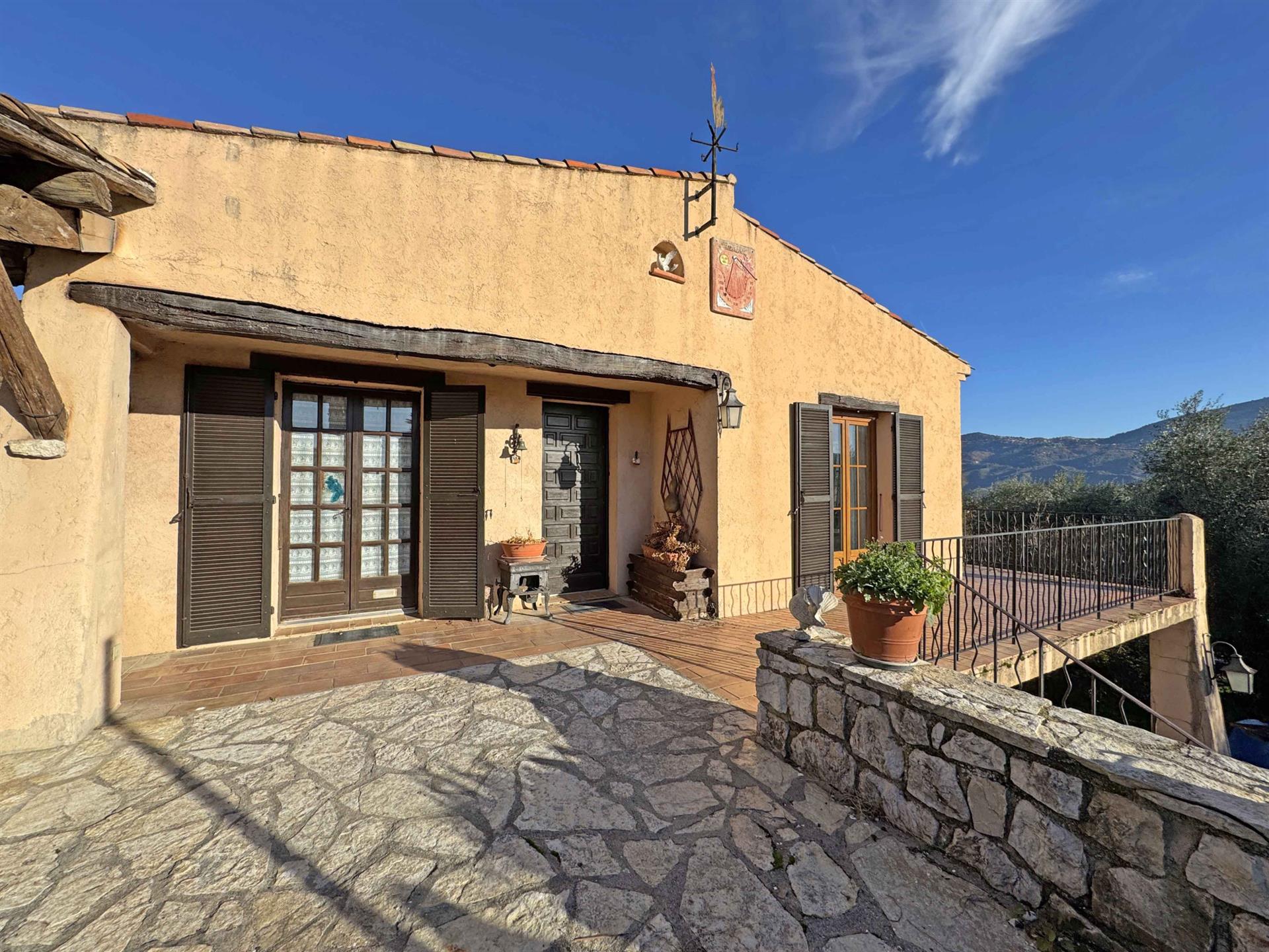 Maison à vendre, 110m², Gattières