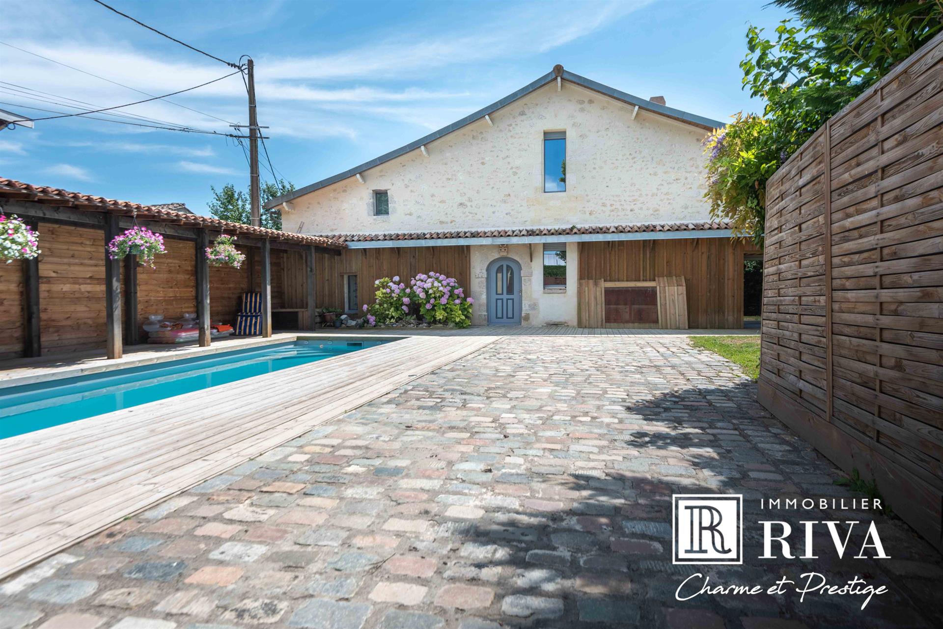 Maison à vendre, 299m², Saint-Caprais-de-Bordeaux