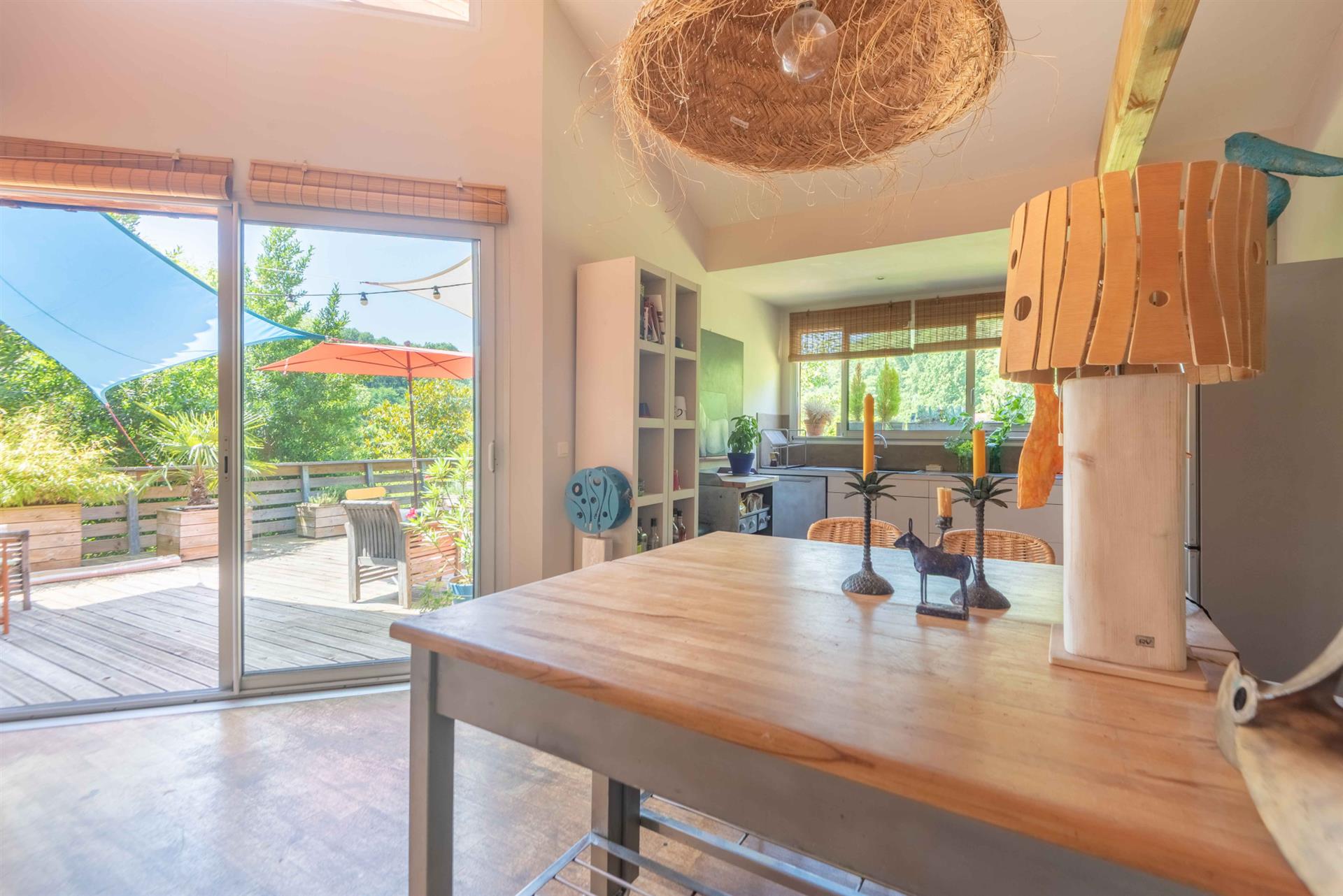 Maison à vendre, 184m², Quinsac