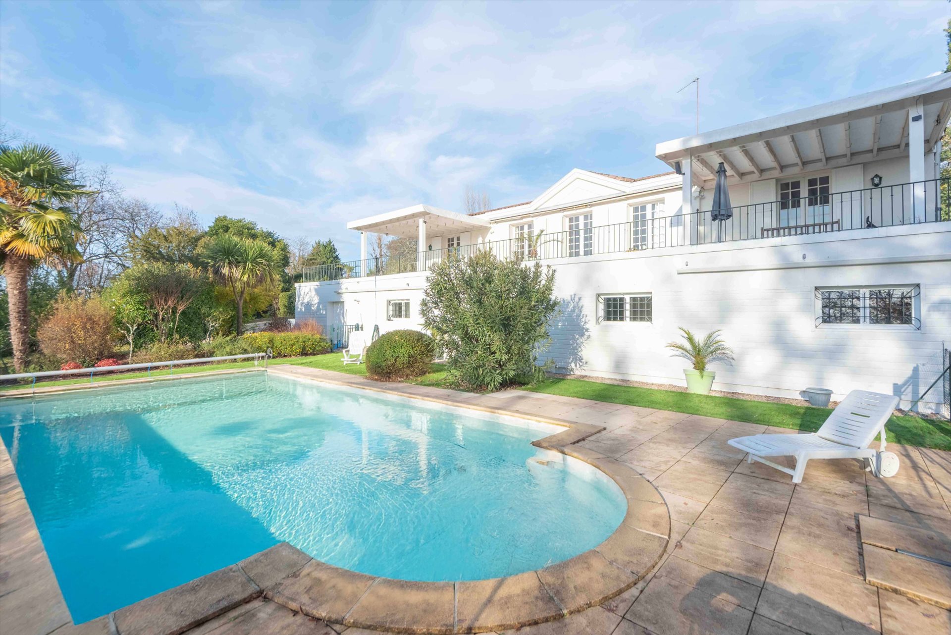 Maison à vendre, 360m², Latresne